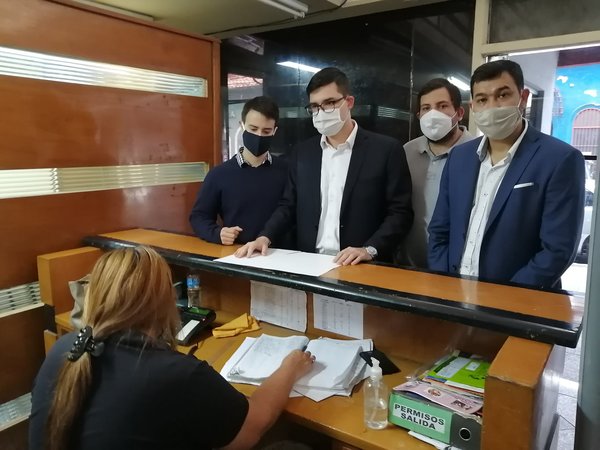 JLRA presenta denuncia penal para que se investigue el uso de los USD 1.600 millones durante la pandemia » Ñanduti