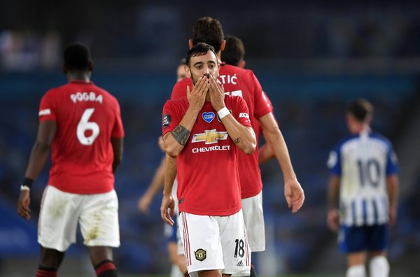 Manchester United golea al Brighton y sigue en quinto lugar