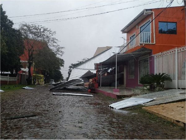 Temporal deja destrozos y zonas sin energía eléctrica en Alto Paraná