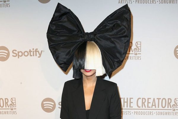 ¡Sia ya es abuela!