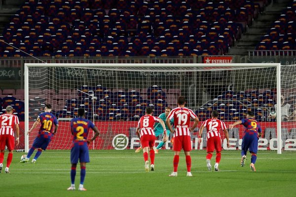 Pese al gol 700 de Messi, el Barça no pudo ante el Atlético de Madrid » Ñanduti