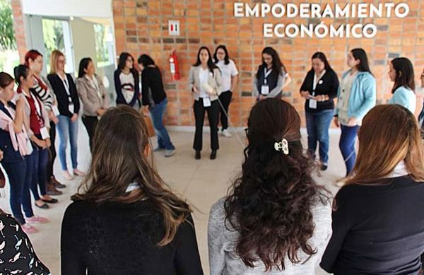 Mujeres Emprendedoras AWE 2020 - Sociales - ABC Color