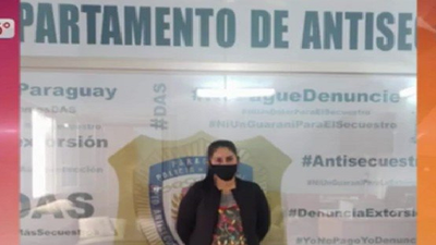 Arrestan a mujer por presunta sextorsión