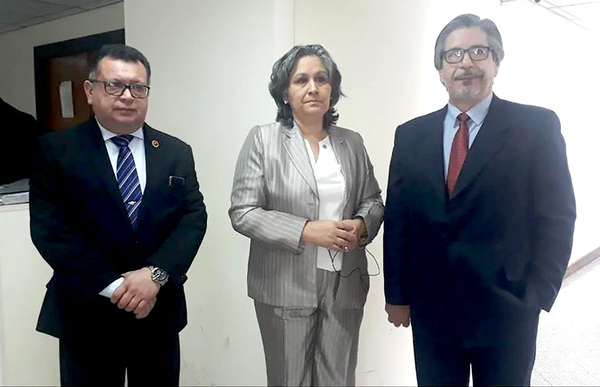 Destituyen a camaristas que liberaron a expolicía violador