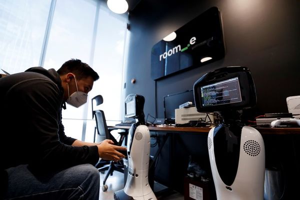 Un robot mexicano es herramienta útil en la batalla contra el coronavirus - Tecnología - ABC Color