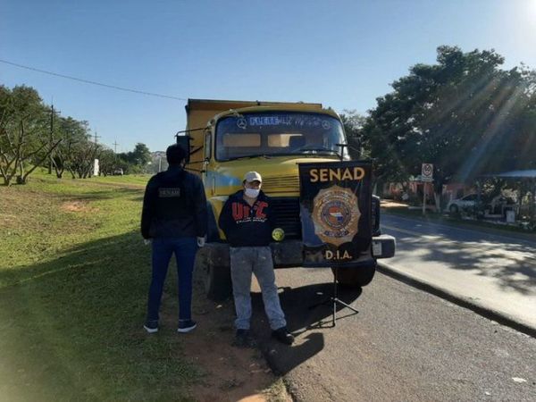 Cae camión tumba que transportaba marihuana en San Pedro