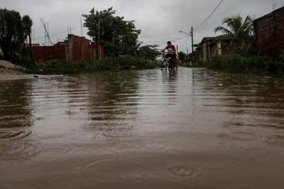 Un ciclón al sur de Brasil deja al menos 7 muertos y graves daños materiales