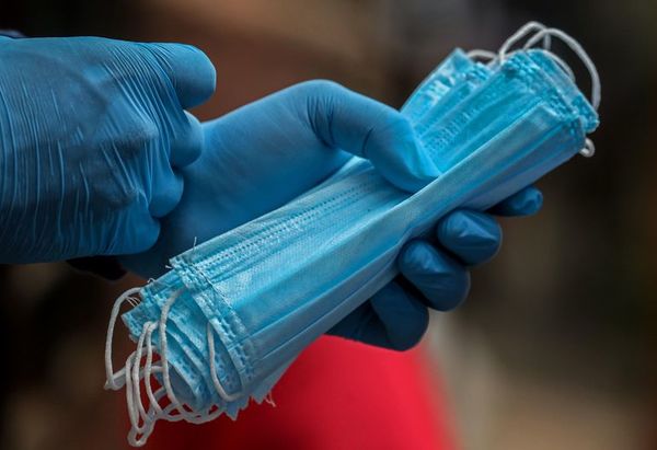 Francia pedirá a empresas hacer reservas de mascarillas ante riesgo de segunda ola de coronavirus - Mundo - ABC Color