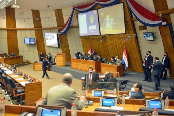 Diputados rechazó proyecto que permitía servicio alternativo de transporte público - ADN Paraguayo