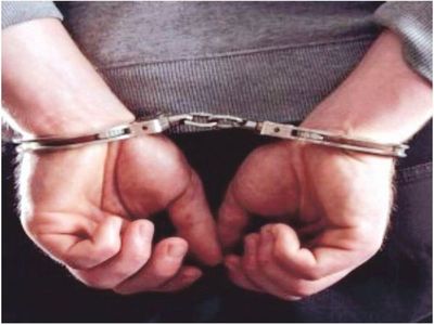 Amenazó con cuchillo a sus padres y los echó de la casa