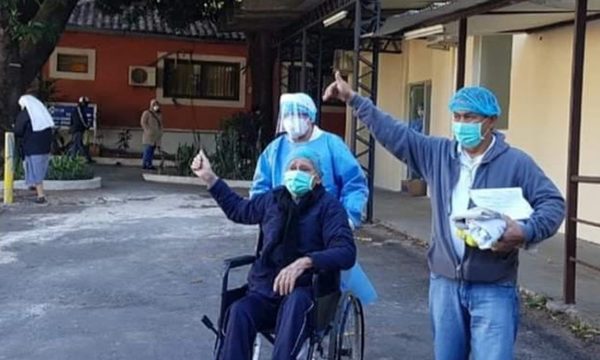 “Aháma che rógape” expresó el abuelito que venció al coronavirus