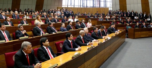 Diputados extiende mandato de comisiones por el término de 15 días