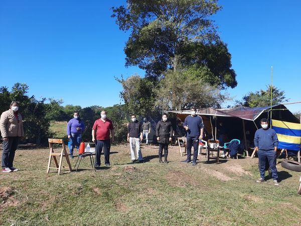 Pobladores de Villeta, en pie de guerra ante amenaza de invasión de zona histórica - Nacionales - ABC Color