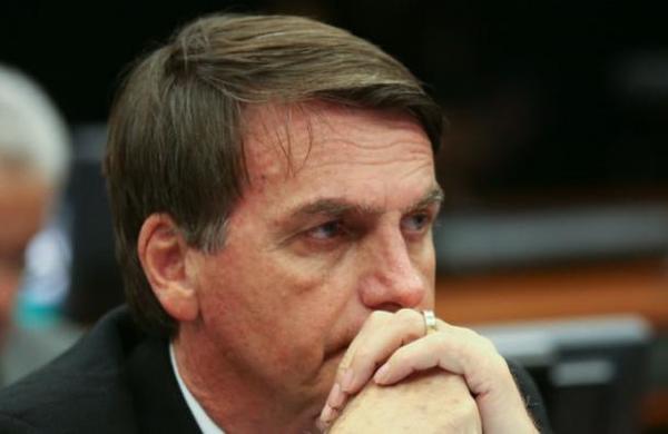 Dimite ministro Educación de Brasil por mentir en su currículum - C9N