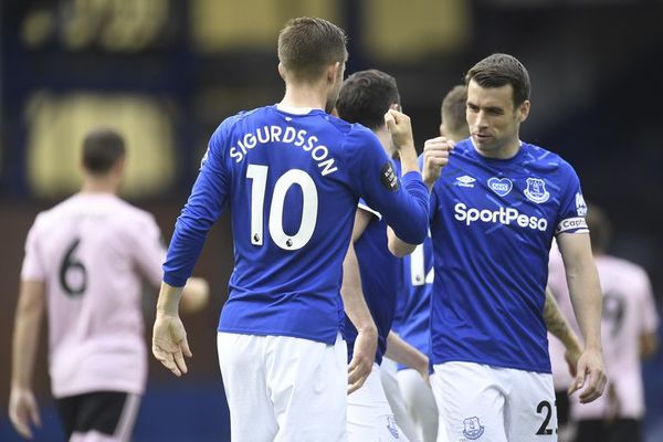 Everton ahonda en el bajón del Leicester - Fútbol - ABC Color