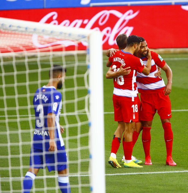 Los dos goles del triunfo de Granada sobre Alavés