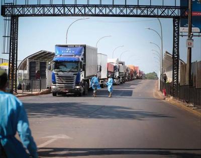 Establecen régimen de turismo con depósito aduanero especial