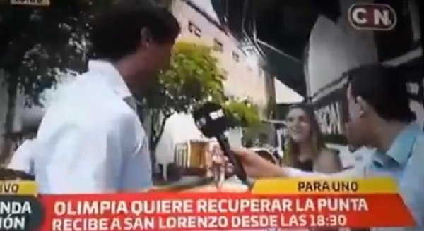 Insólito: Periodista le presentó a Roque a su esposa