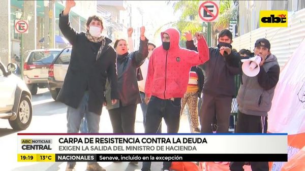 Carpa de resistencia frente a Hacienda contra deuda del Gobierno - ABC Noticias - ABC Color