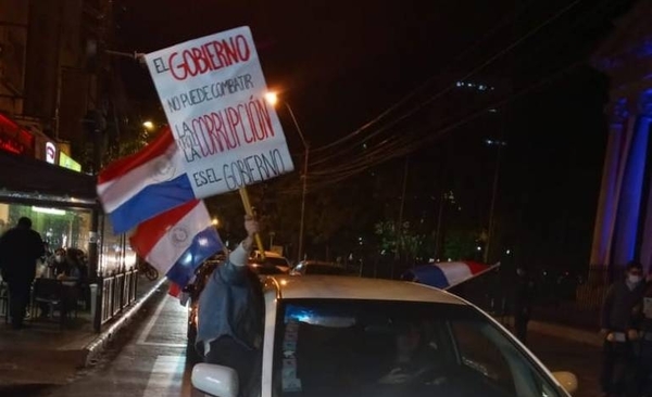 HOY / Realizan nueva caravana “por la transparencia y el trabajo” en las calles de Asunción