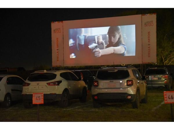 Experiencia del autocine se revive desde hoy en Asunción