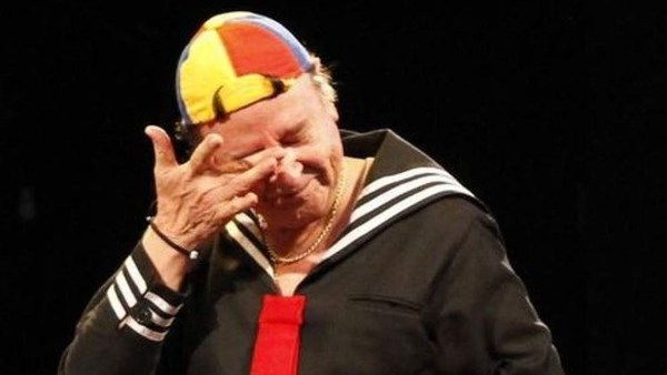 La triste persecución y estafa que sufrió Carlos Villagrán “Quico” tras salir del Chavo