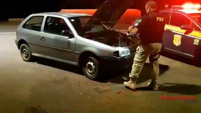 Recuperan otro AUTO ROBADO que estaba cruzando a territorio PARAGUAYO