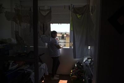Sobrevivir en el barrio más pobre de España en tiempos del coronavirus - Mundo - ABC Color