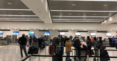 Llegaron al país 54 connacionales provenientes de EEUU e irán a albergues