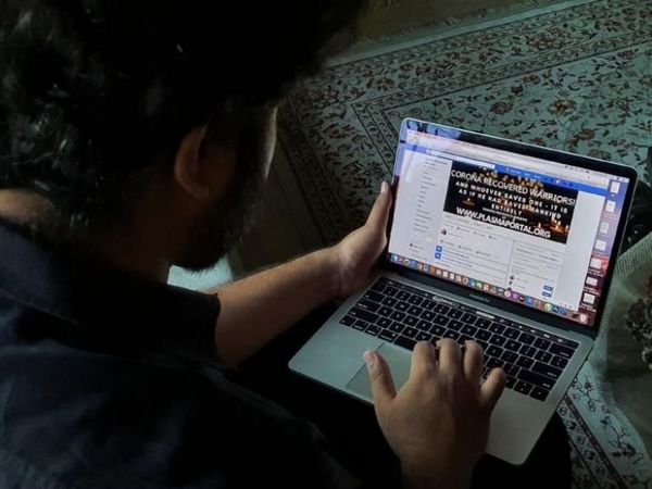 Senado brasileño aprueba polémica ley contra fake news en plena crisis