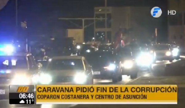 Condenan la corrupción con nueva caravana en el microcentro