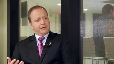 Suba de impuestos es para aumentar clientela política, según ex presidente del BCP