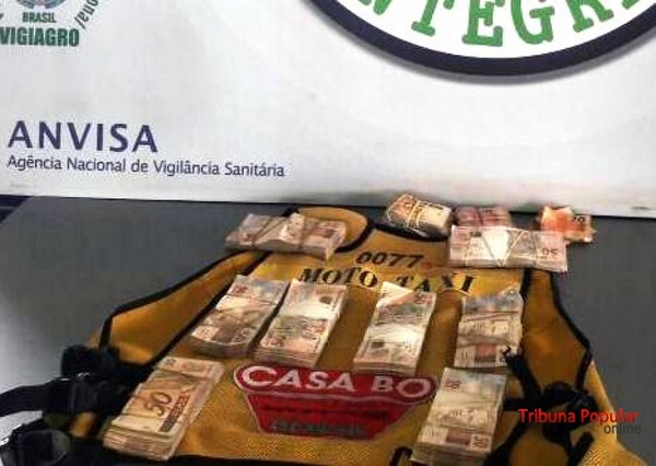 Detienen a MOTO-TAXI en el puente con 45 mil reales en efectivo