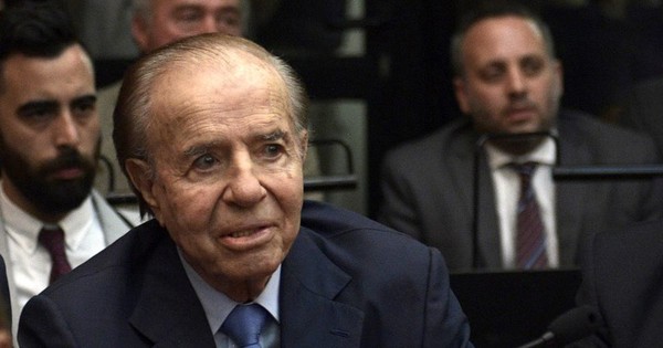 Expresidente argentino Menem nuevamente hospitalizado