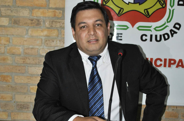 Concejal de CDE COBARDE y HARAGAN