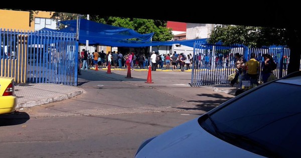 COVID-19: 30 personas van a cuarentena tras casos positivos en supermercado de Luque