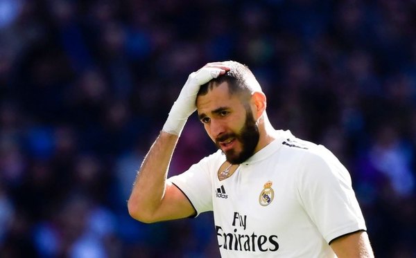 Fiscalía de Francia pide enjuiciar a Benzema por caso de 'sextape'