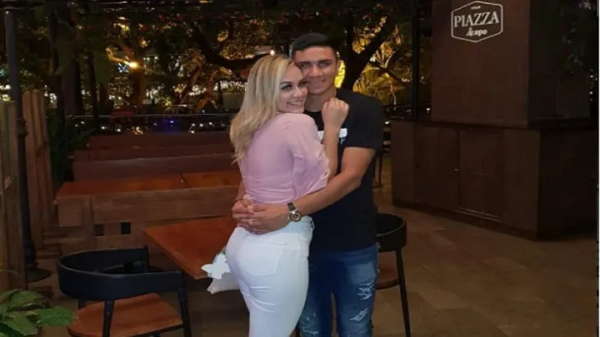 Huguito está de novio con una bella miss