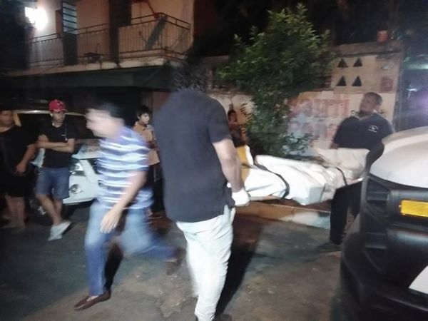 Detienen a mujer que habría degollado a su pareja en el barrio Sajonia