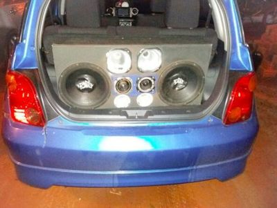 Decomisan auto por polución sonora en CDE