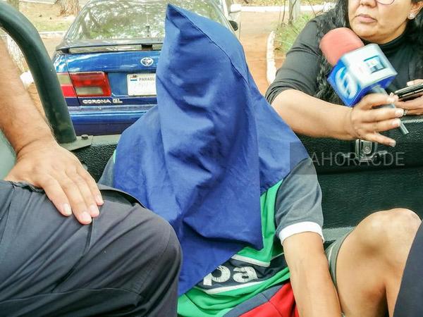 Detienen a DROGADICTO quien quiso “ALZARSE” con un NIÑO de 2 años
