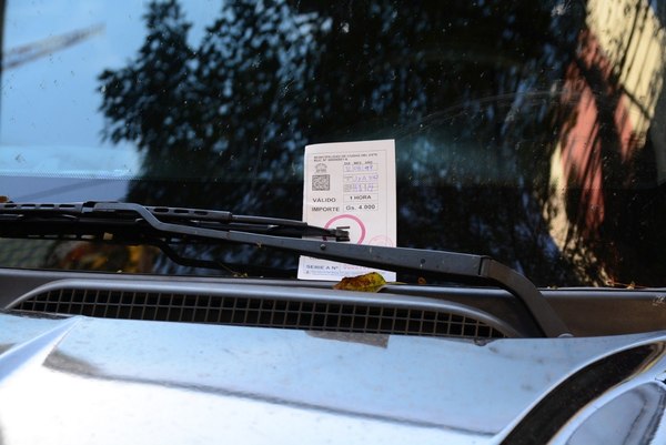 Quejas por AUMENTAZO en tarifa por ESTACIONAMIENTO en CDE