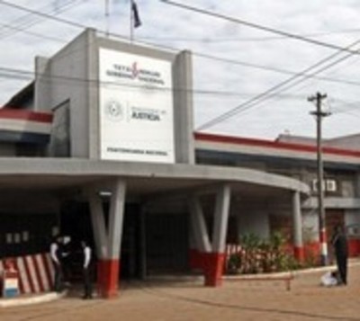 Fiscalía ordena libertad de jefe de seguridad de Tacumbú  - Paraguay.com