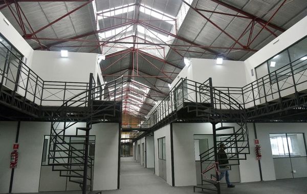 Alevosa sobrefacturación en la ANNP para transformar galpones, denuncian - Economía - ABC Color