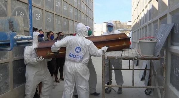 Brasil se acerca a las 62.000 muertes y a los 1,5 millones de casos de COVID-19