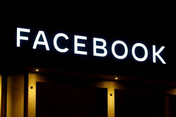 Zuckerberg se reúne con líderes de campaña contra Facebook