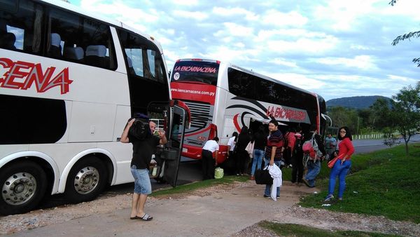 Sector del transporte turístico sigue paralizado y lamentan “no figurar” ni en la Fase 4 - Megacadena — Últimas Noticias de Paraguay
