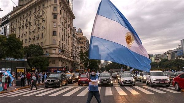 Argentina reporta 2.744 nuevos casos de coronavirus y muertes totalizan 1.385