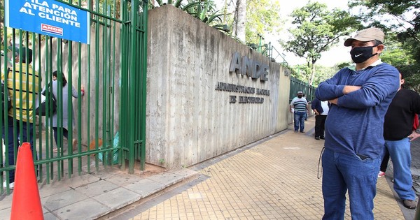 Ley que anula facturas de Ande y Essap estaría siendo promulgada