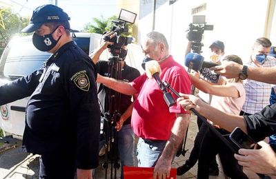 Juez ordena el embargo de bienes por US$ 87 millones de RGD e hijo - Política - ABC Color